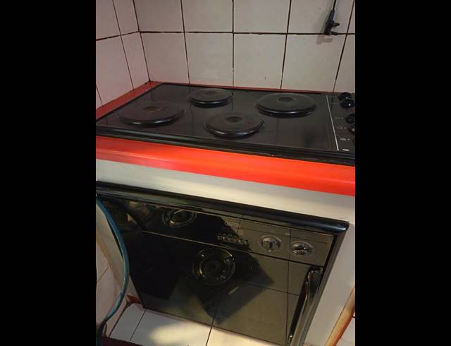 2 BEDROOM PROPERTY TO RENT IN NEWLANDS WEST